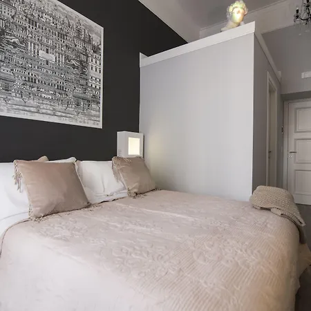 Domus Deorum Deluxe ベッド・アンド・ブレックファスト ナポリ