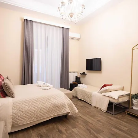 Bed and breakfast Domus Deorum Deluxe Nápoles