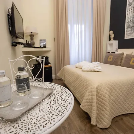 Domus Deorum Deluxe 4* Nápoles