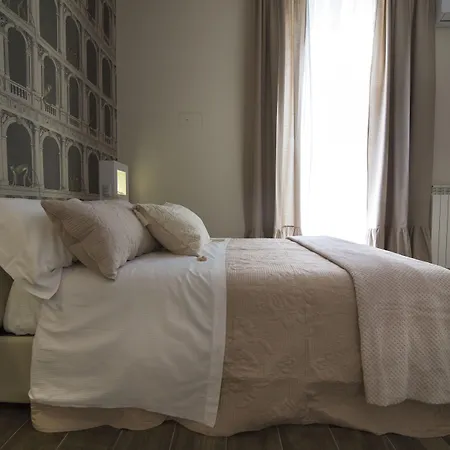 Bed and breakfast Domus Deorum Deluxe Nápoles