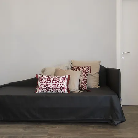 Domus Deorum Deluxe Nápoles