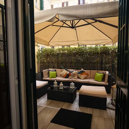 Domus Deorum Deluxe Bed & Breakfast Naples