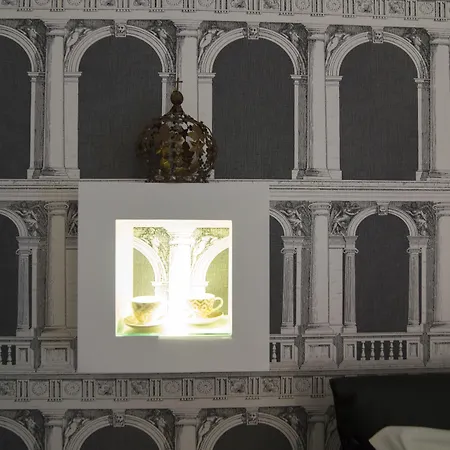 Domus Deorum Deluxe Naples