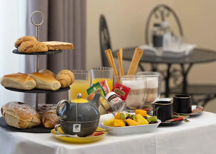 Domus Deorum Deluxe 4* Neapol