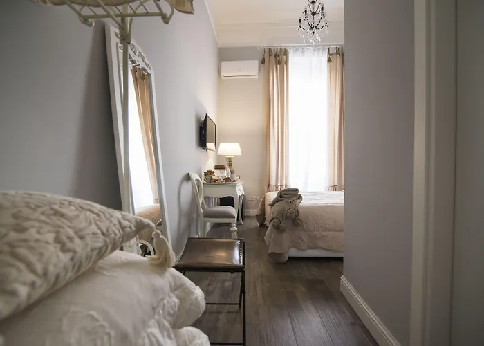 Domus Deorum Deluxe Bed & Breakfast Neapol