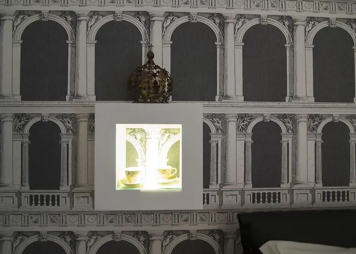Domus Deorum Deluxe Neapel