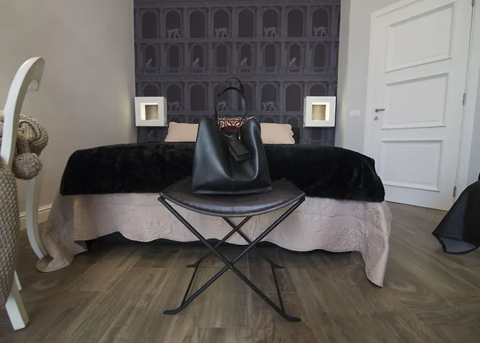 Domus Deorum Deluxe 4* Neapel
