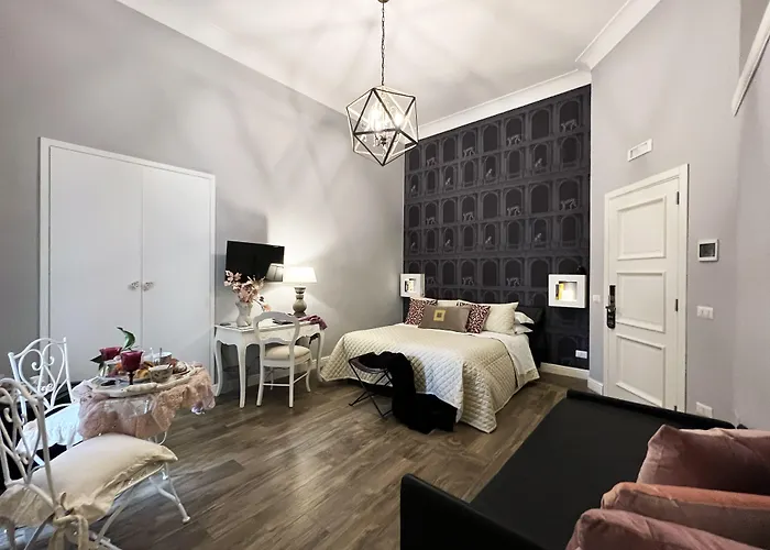 Domus Deorum Deluxe Neapol