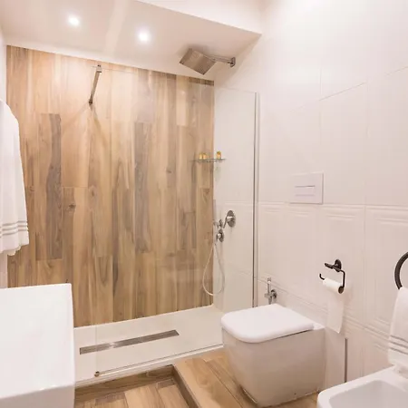 Domus Deorum Deluxe Bed & Breakfast Naples