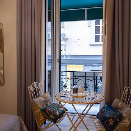 Bed & Breakfast Domus Deorum Deluxe